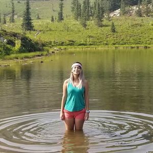 Meet your Posher, Roksana